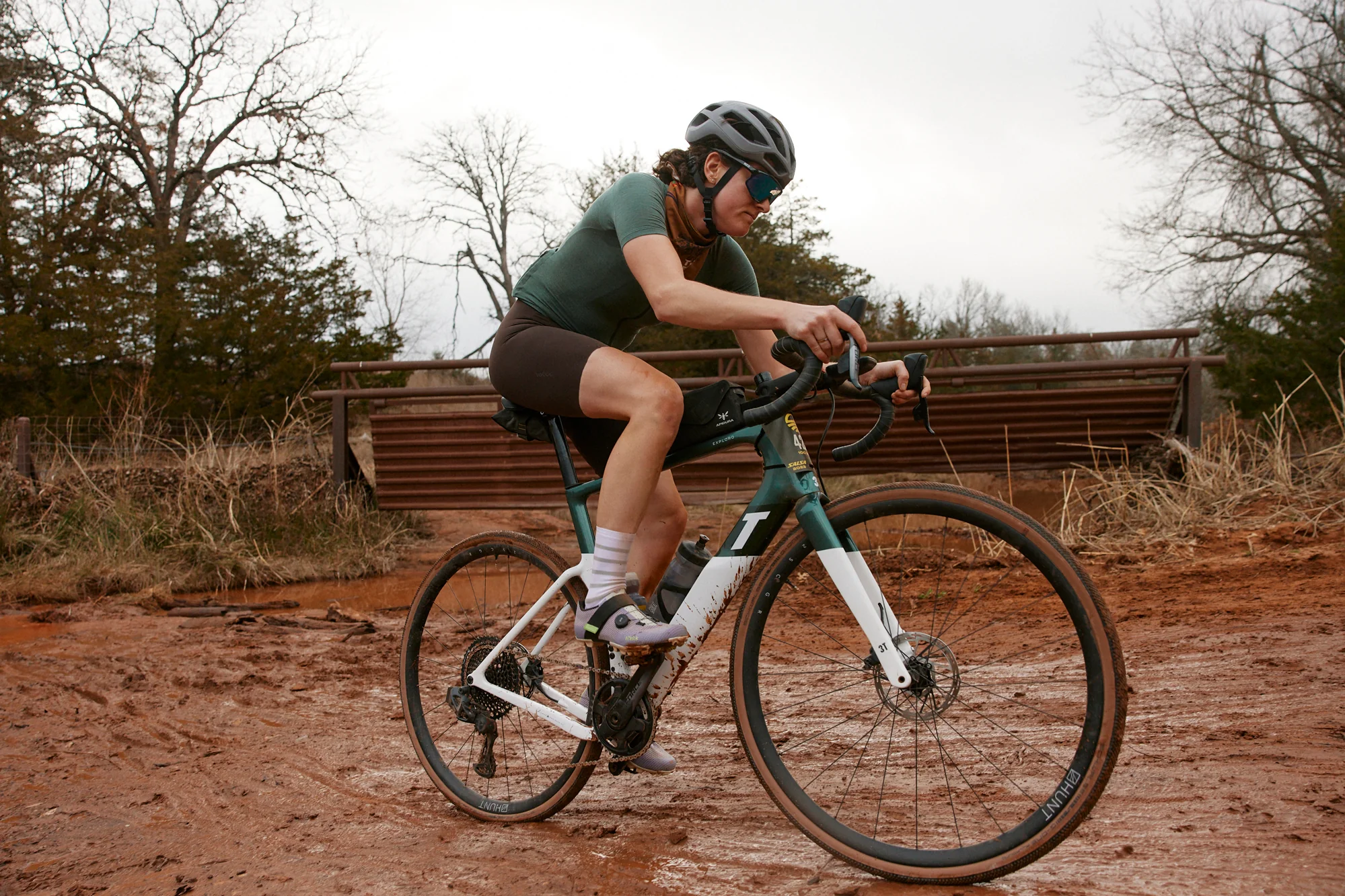 HUNT 25 Carbon Gravel Race Wheelset - Image 6