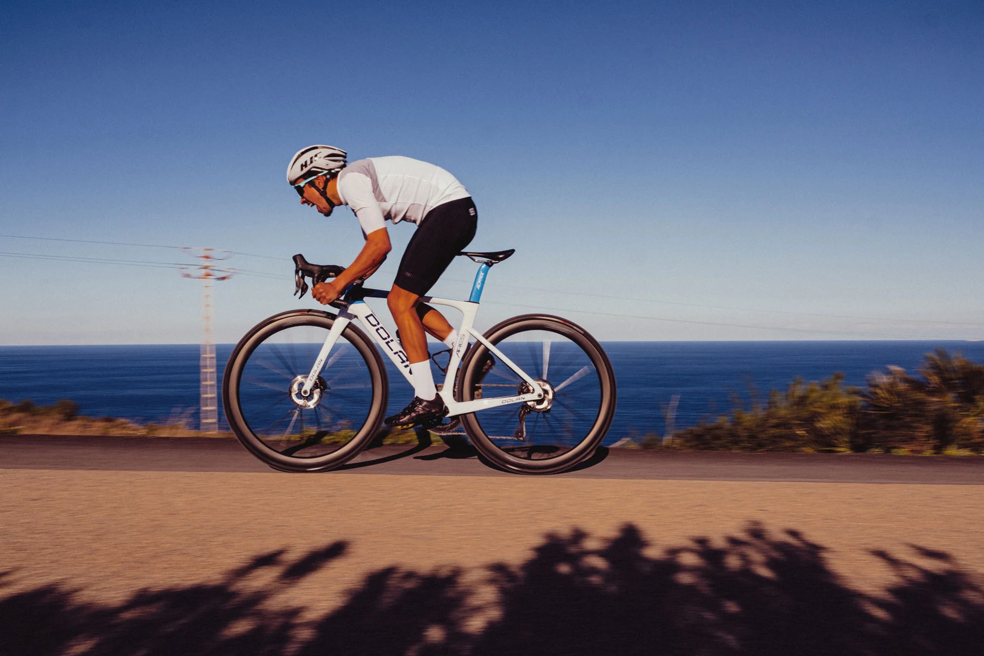 HUNT 44 UD Carbon Spoke Disc Wheelset - Image 3