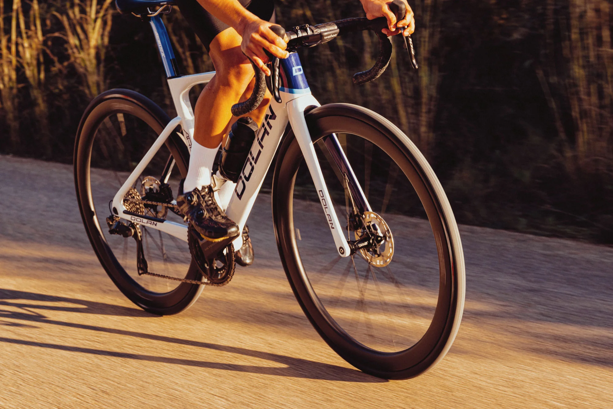 HUNT 44 UD Carbon Spoke Disc Wheelset - Image 5