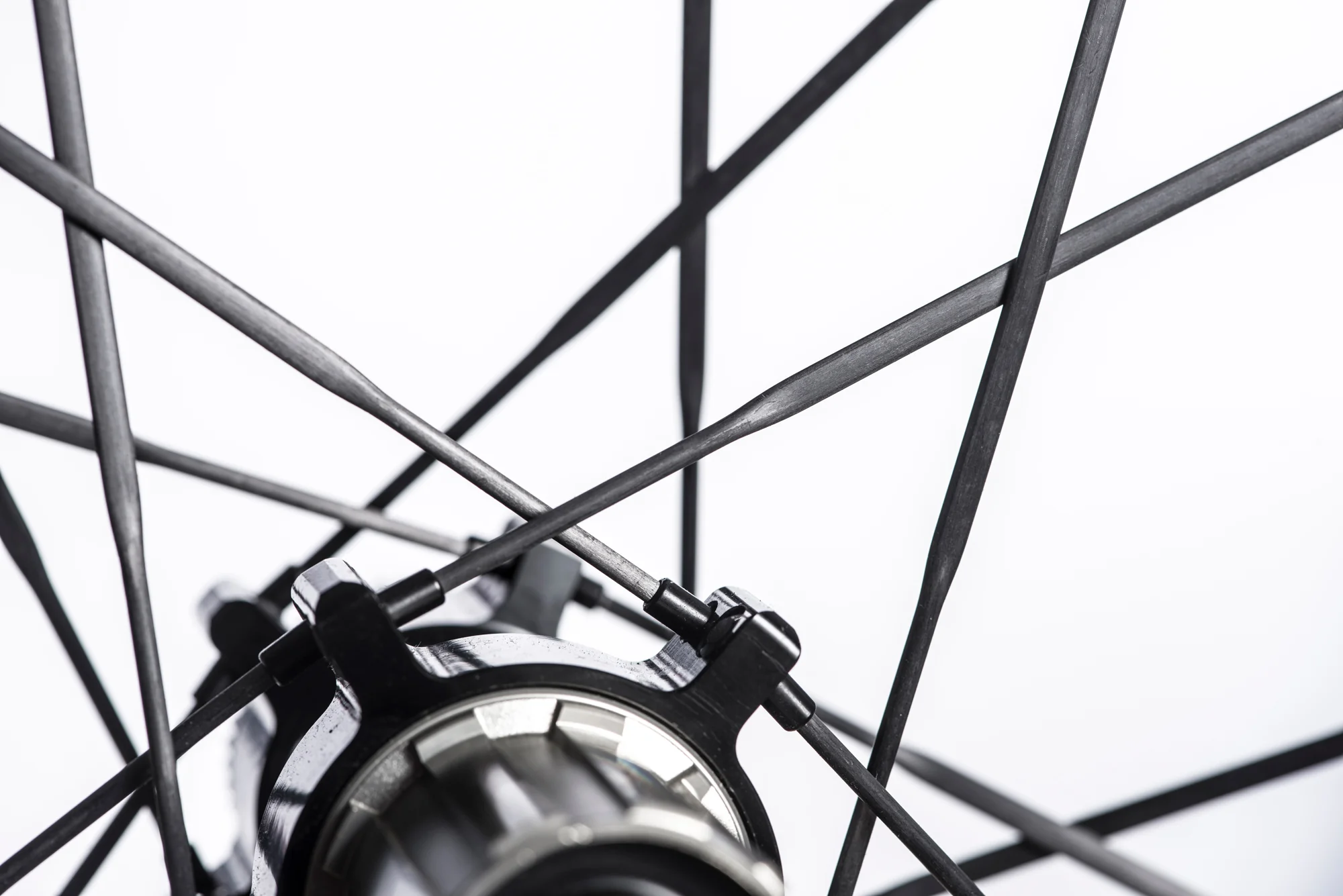 HUNT 54 UD Carbon Spoke Disc Single Wheel - Image 4