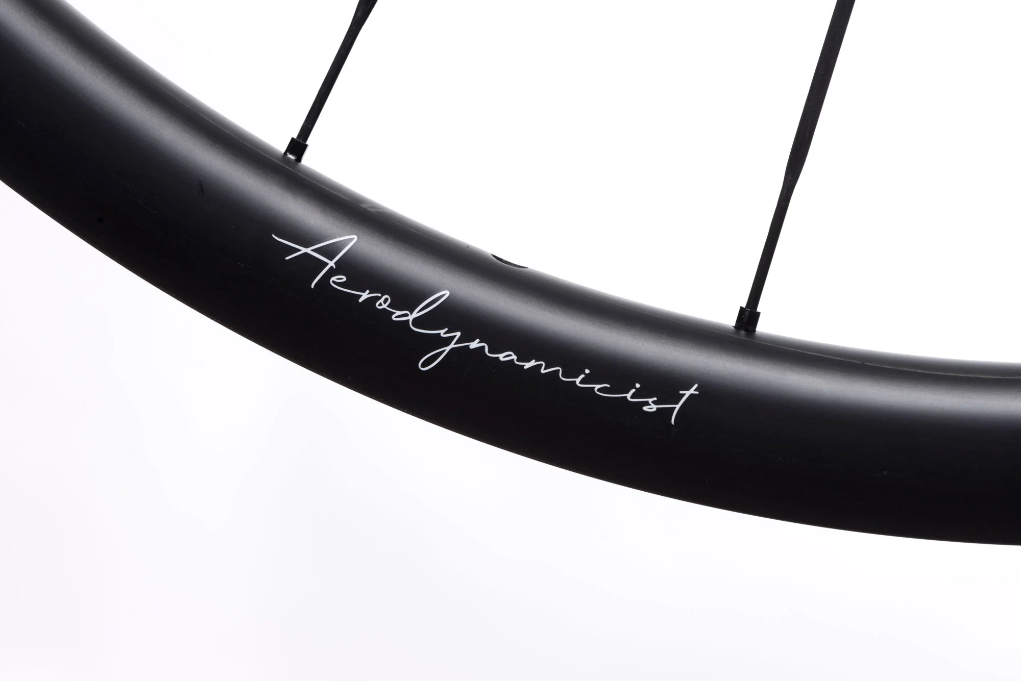 RE:NEW HUNT 32 Aerodynamicist UD Carbon Spoke Disc Wheelset - Image 3