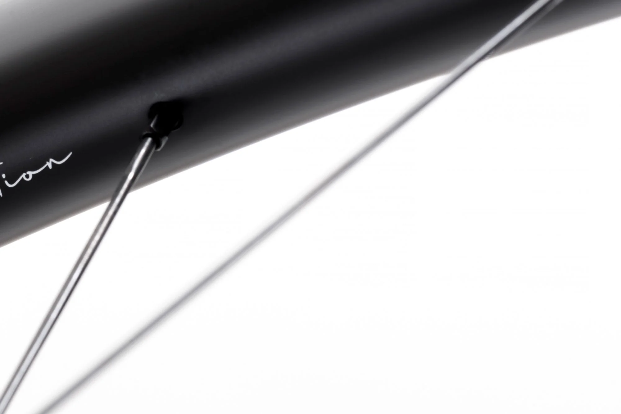 Team Edition HUNT 44 Aerodynamicist Carbon Disc Wheelset | Previous Model IC375 - Image 3